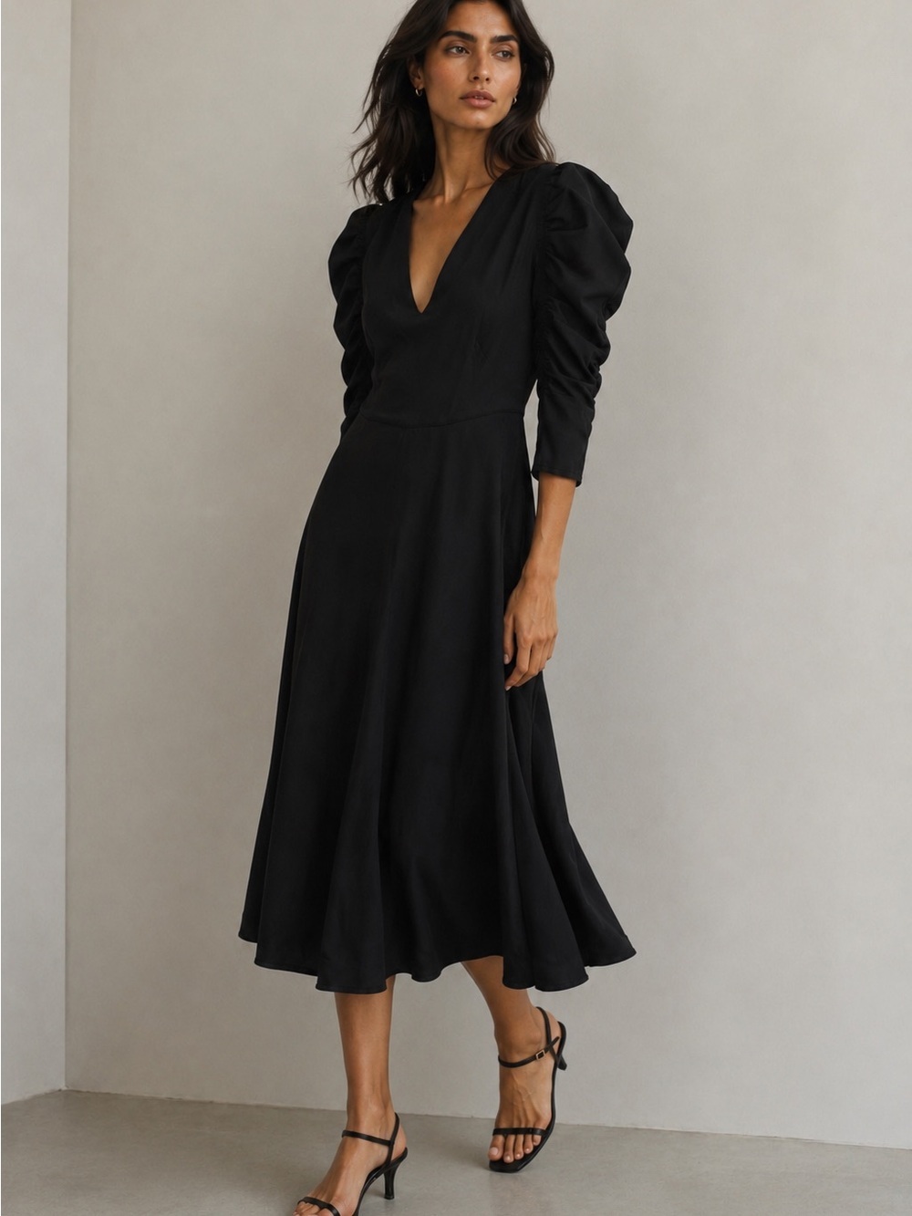 TAYLOR TILLMAN NEW YORK Lucy Dress Black Midi Puff Sleeve V-Neck Size Small NWT